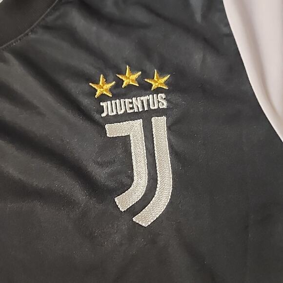 2018 2019 Adidad Ronaldo Juventus Jersey Size M Football Kit Jeep Striped - Picture 3 of 8